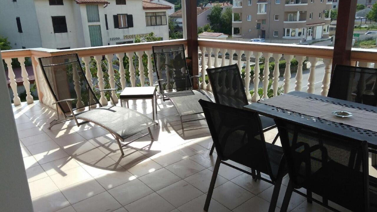 Apartment Summer 1 Pula Exterior photo