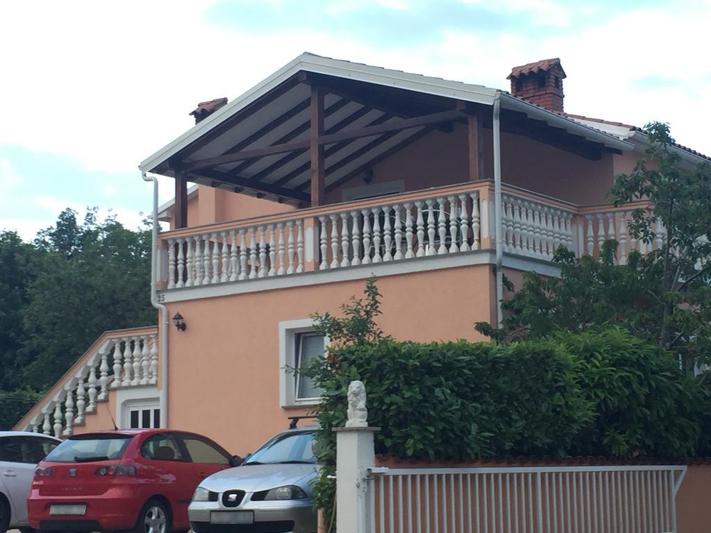 Apartment Summer 1 Pula Exterior photo